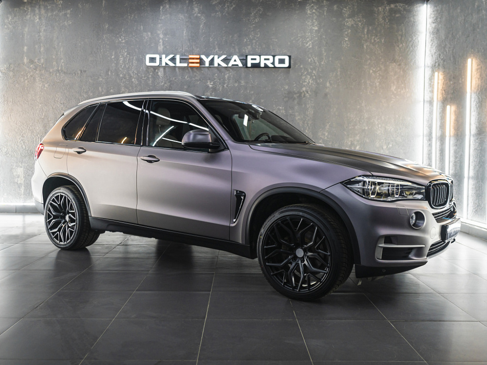 BMW X5 оклейка в винил IRISTEK